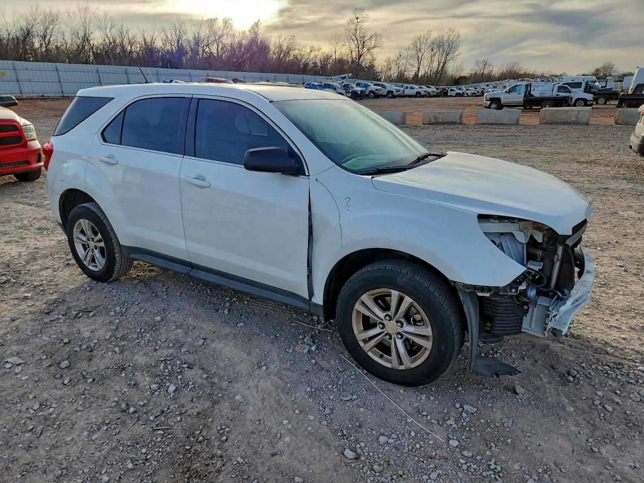 2015 CHEVROLET EQUINOX LS photo 4