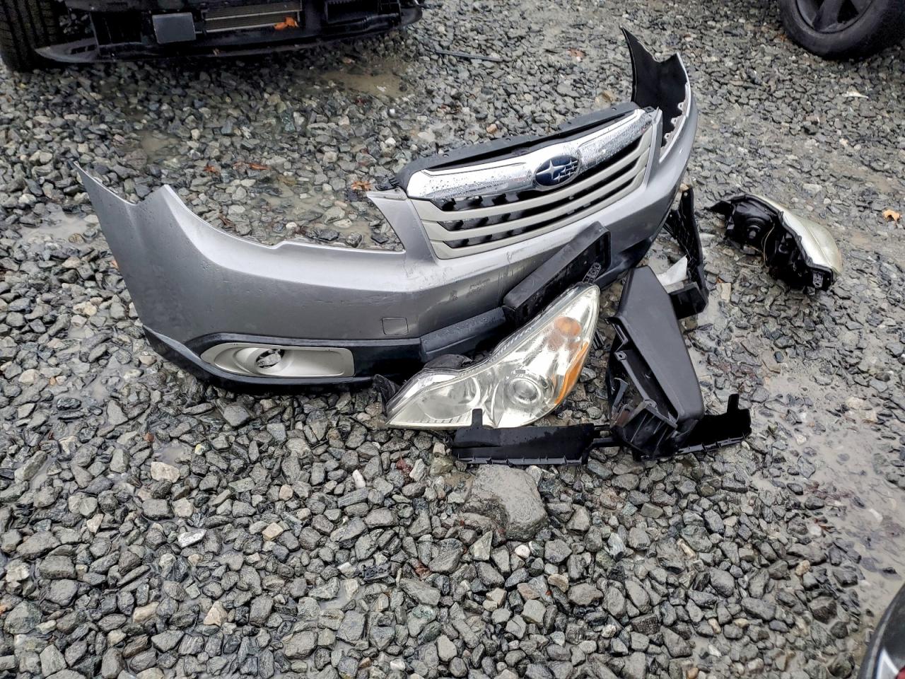 2011 SUBARU OUTBACK 2.5I LIMITED photo 13