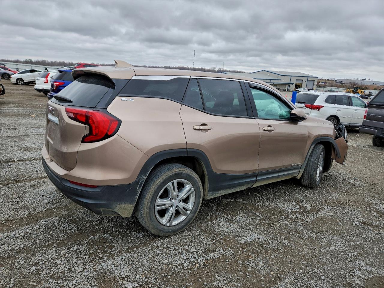 2019 GMC TERRAIN SLE photo 3