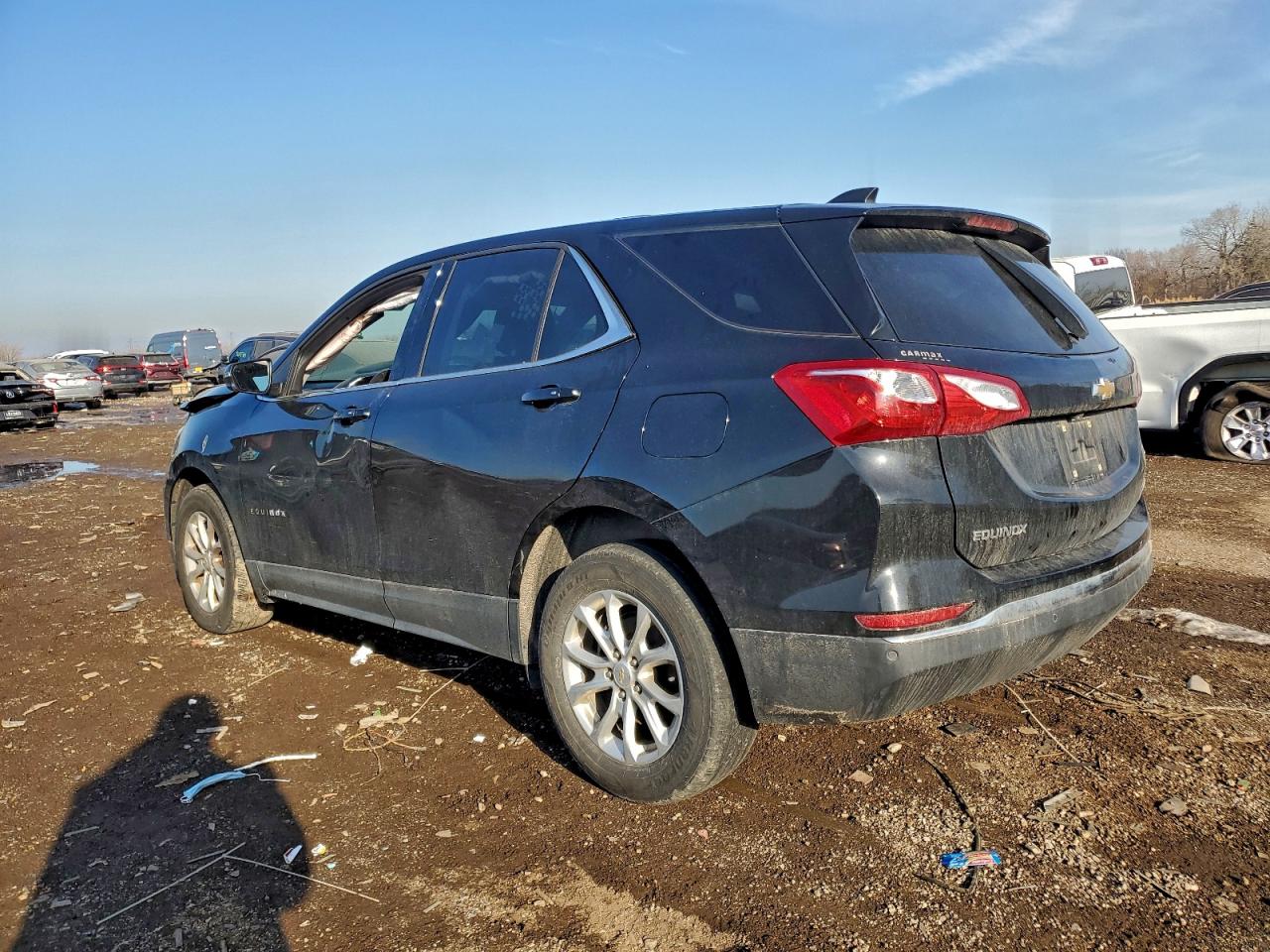 2018 CHEVROLET EQUINOX LT photo 2