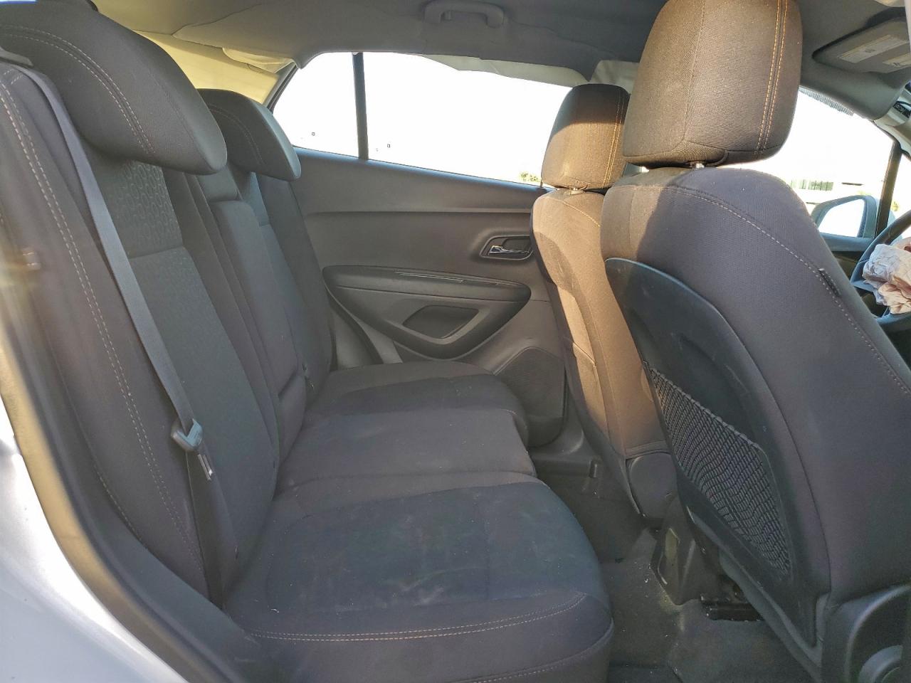 2017 CHEVROLET TRAX LS photo 10