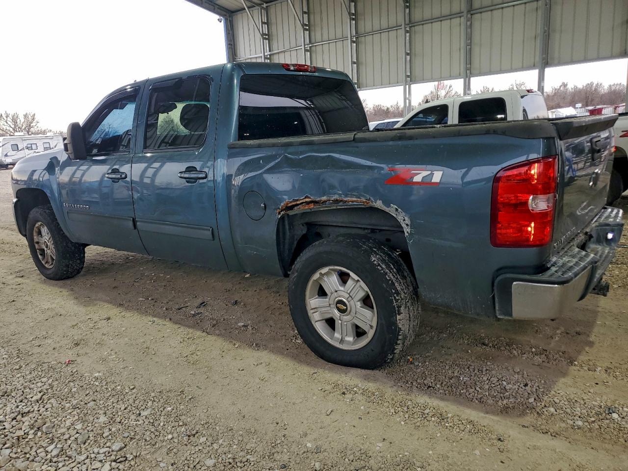 2009 CHEVROLET SILVERADO K1500 LT photo 2