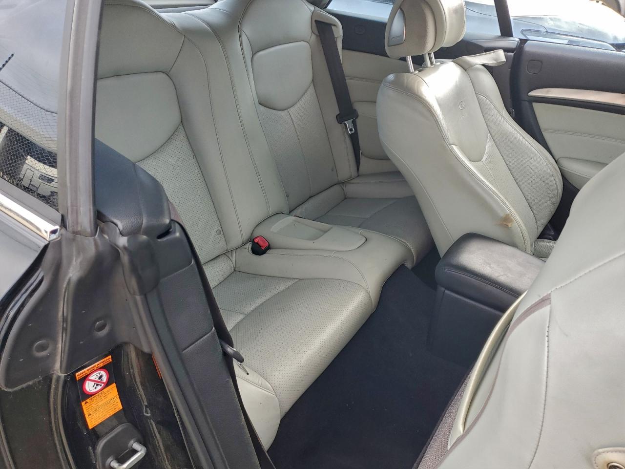 2009 INFINITI G37 BASE photo 19