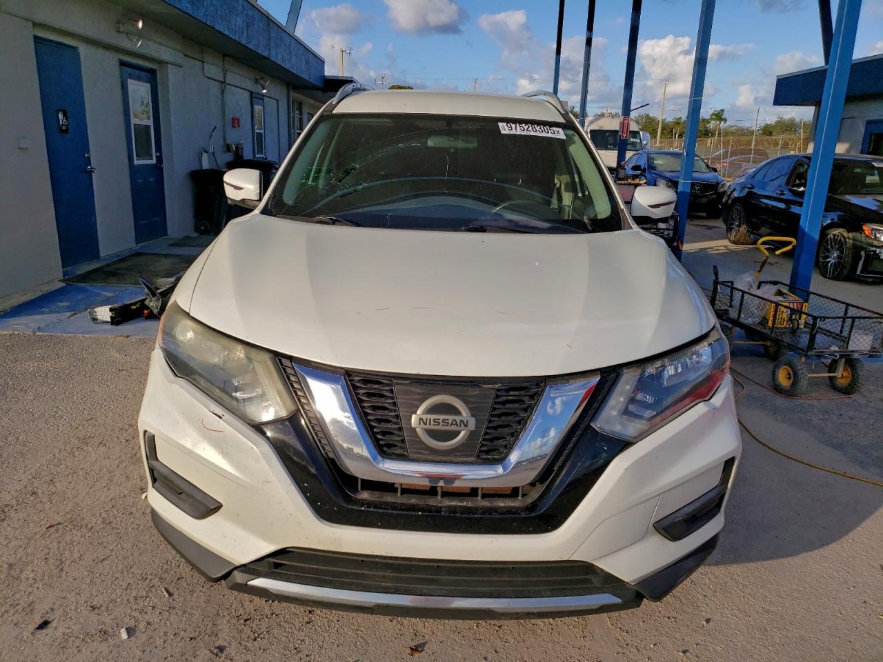 2017 NISSAN ROGUE S photo 5