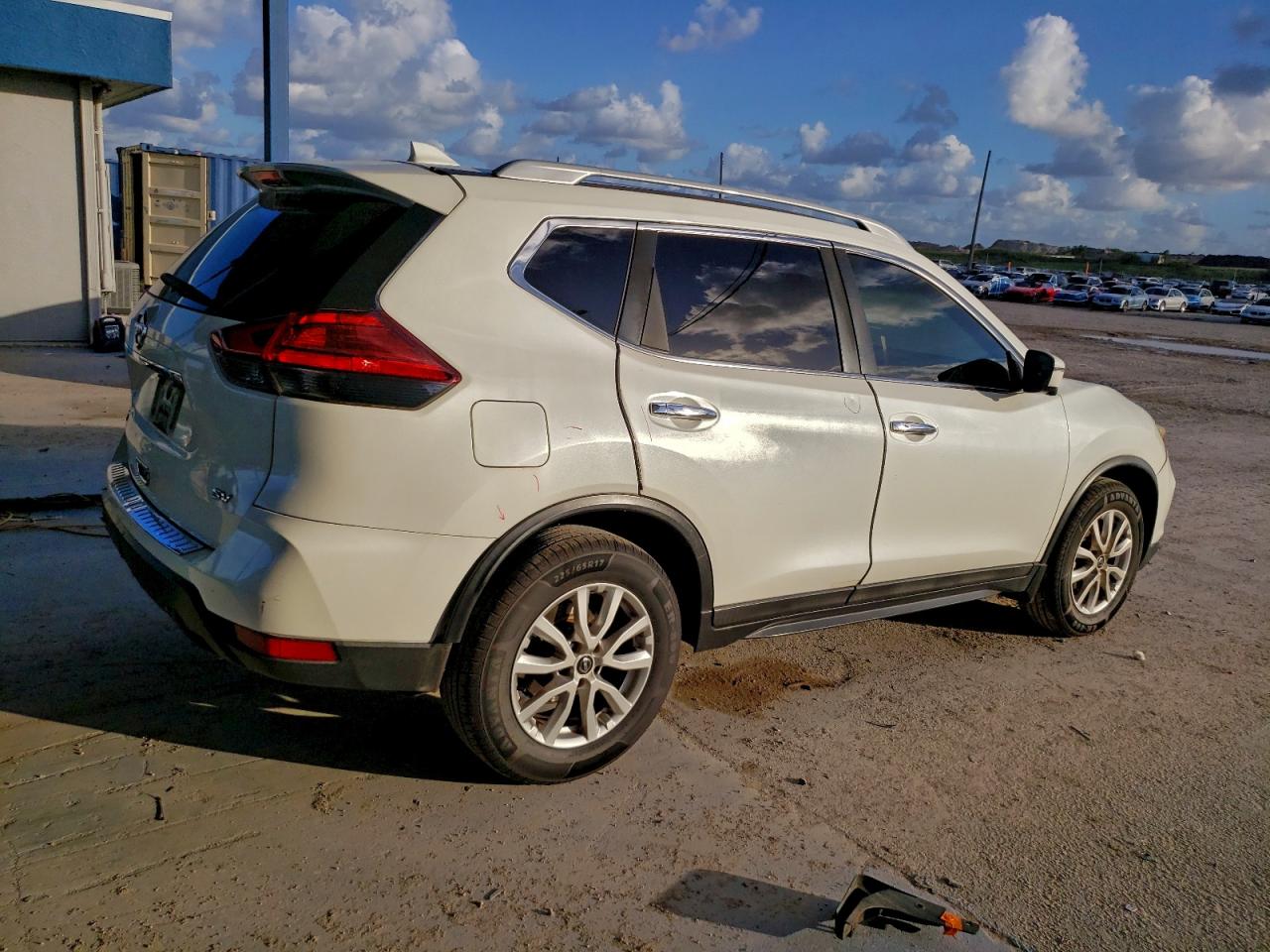2017 NISSAN ROGUE S photo 3