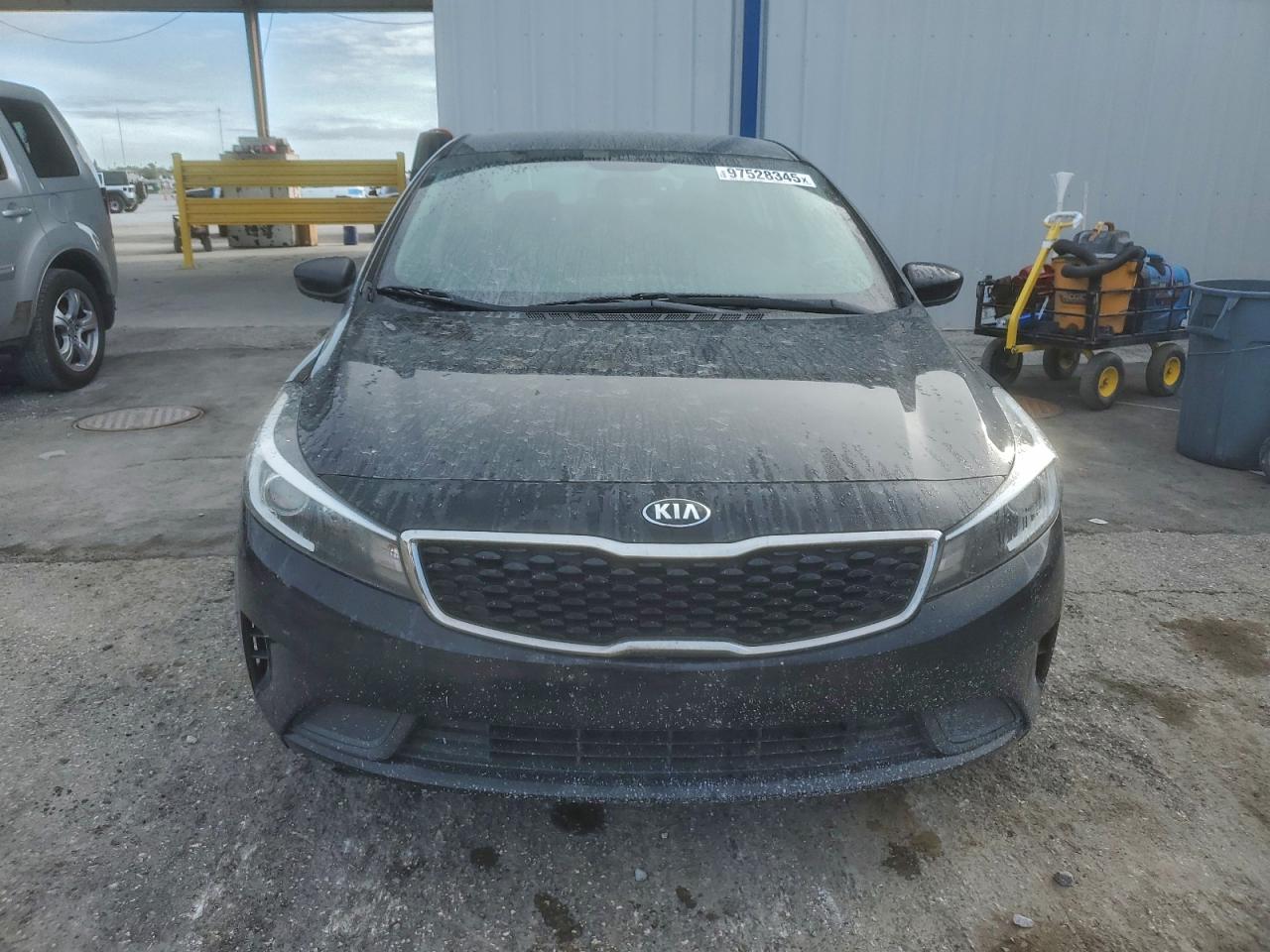 2017 KIA FORTE LX photo 9