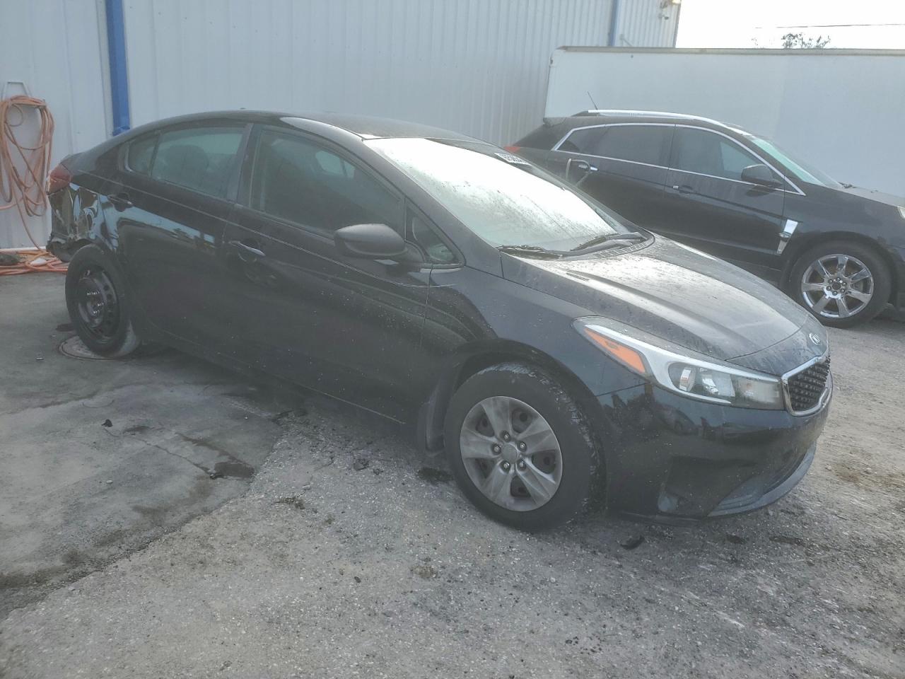 2017 KIA FORTE LX photo 7