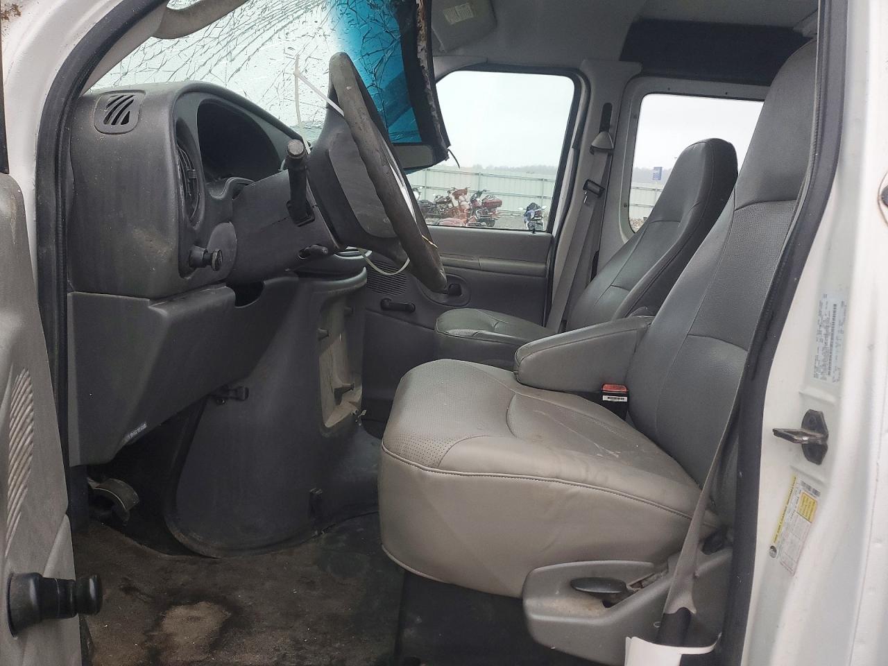 2006 FORD ECONOLINE E350 SUPER DUTY VAN photo 13