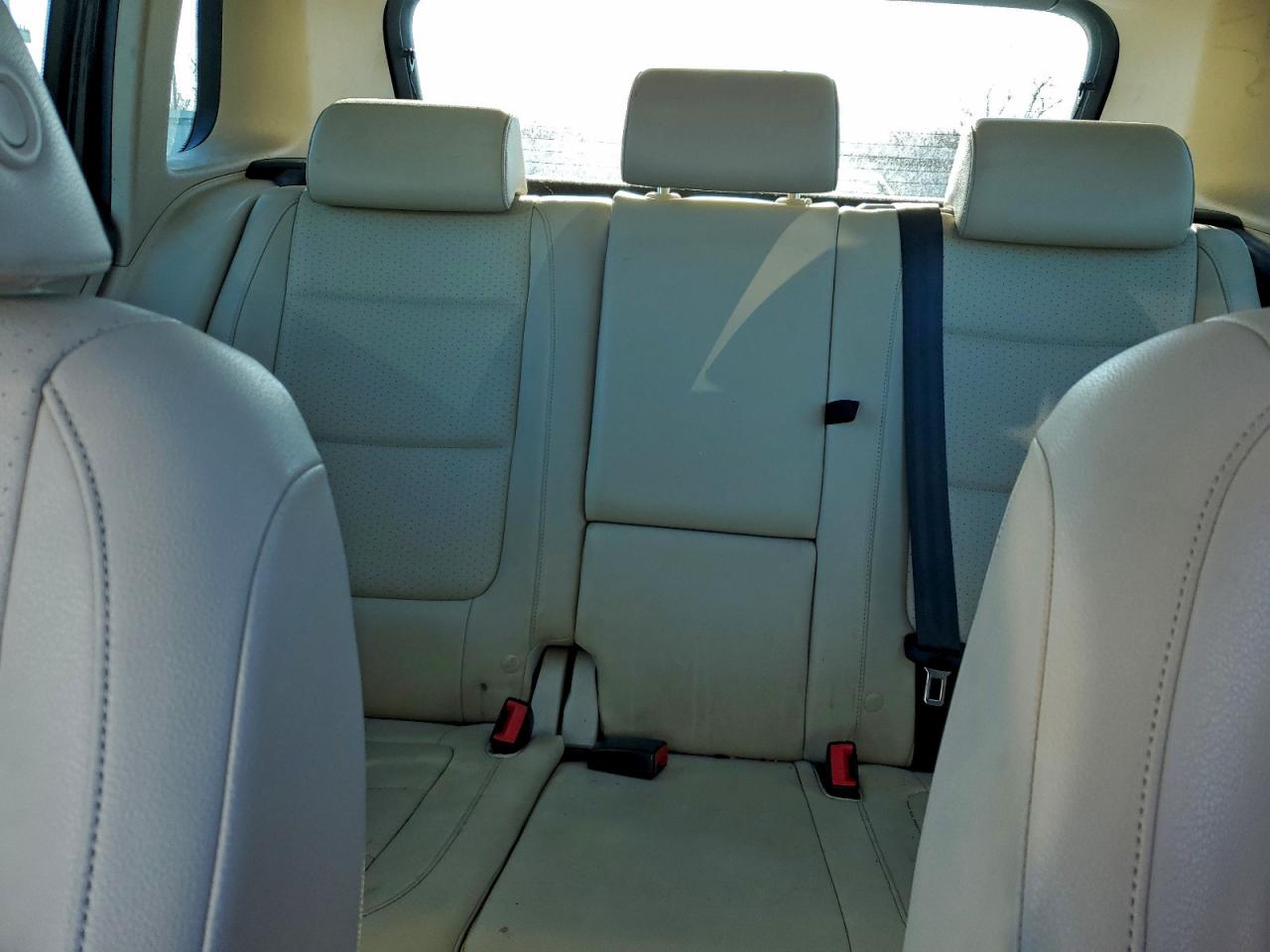 2011 VOLKSWAGEN TIGUAN photo 10