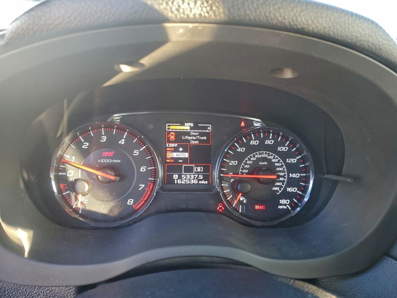 2018 SUBARU WRX STI photo 9