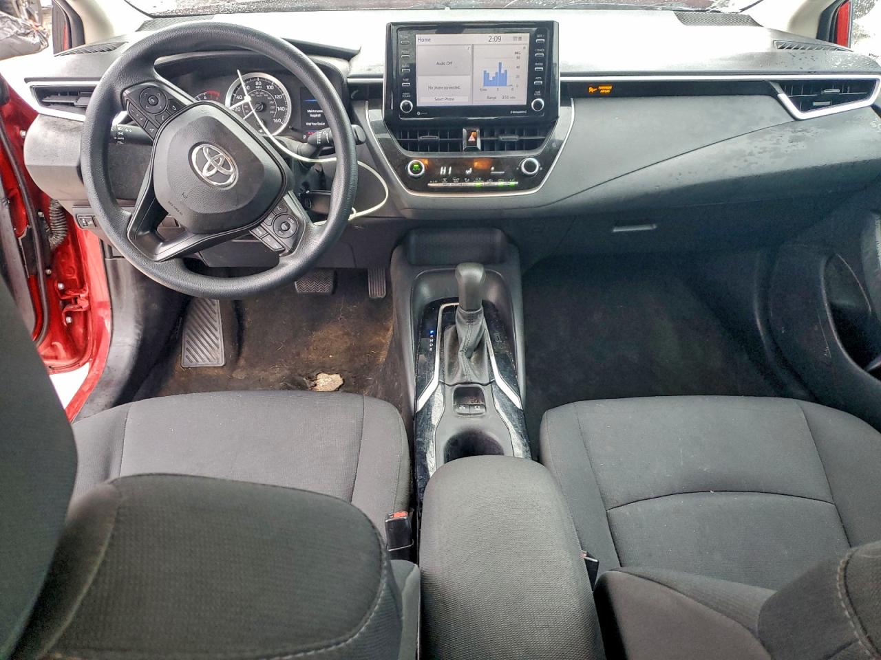 2021 TOYOTA COROLLA LE photo 8