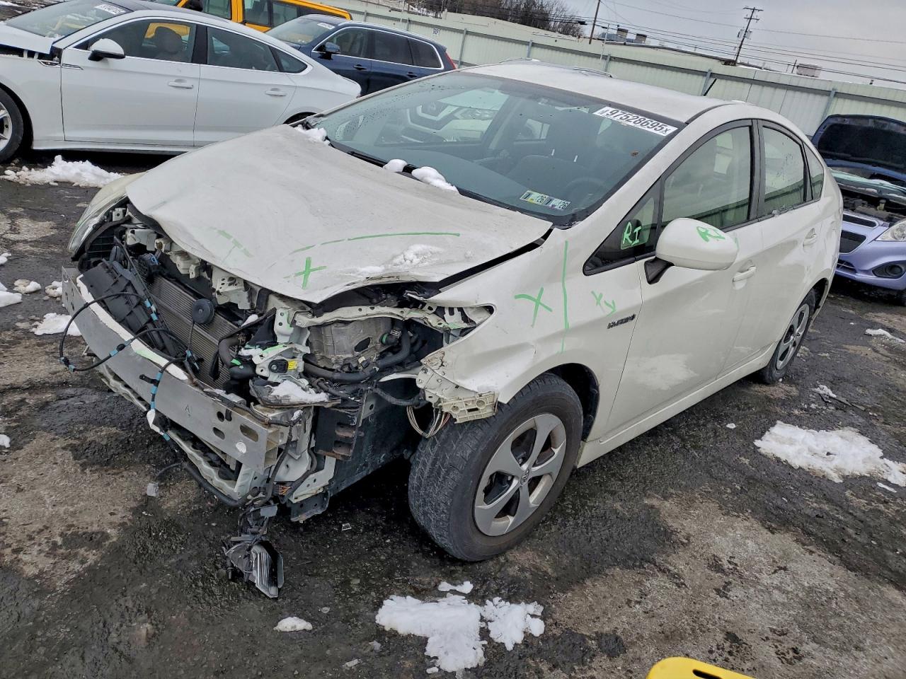 2014 TOYOTA PRIUS