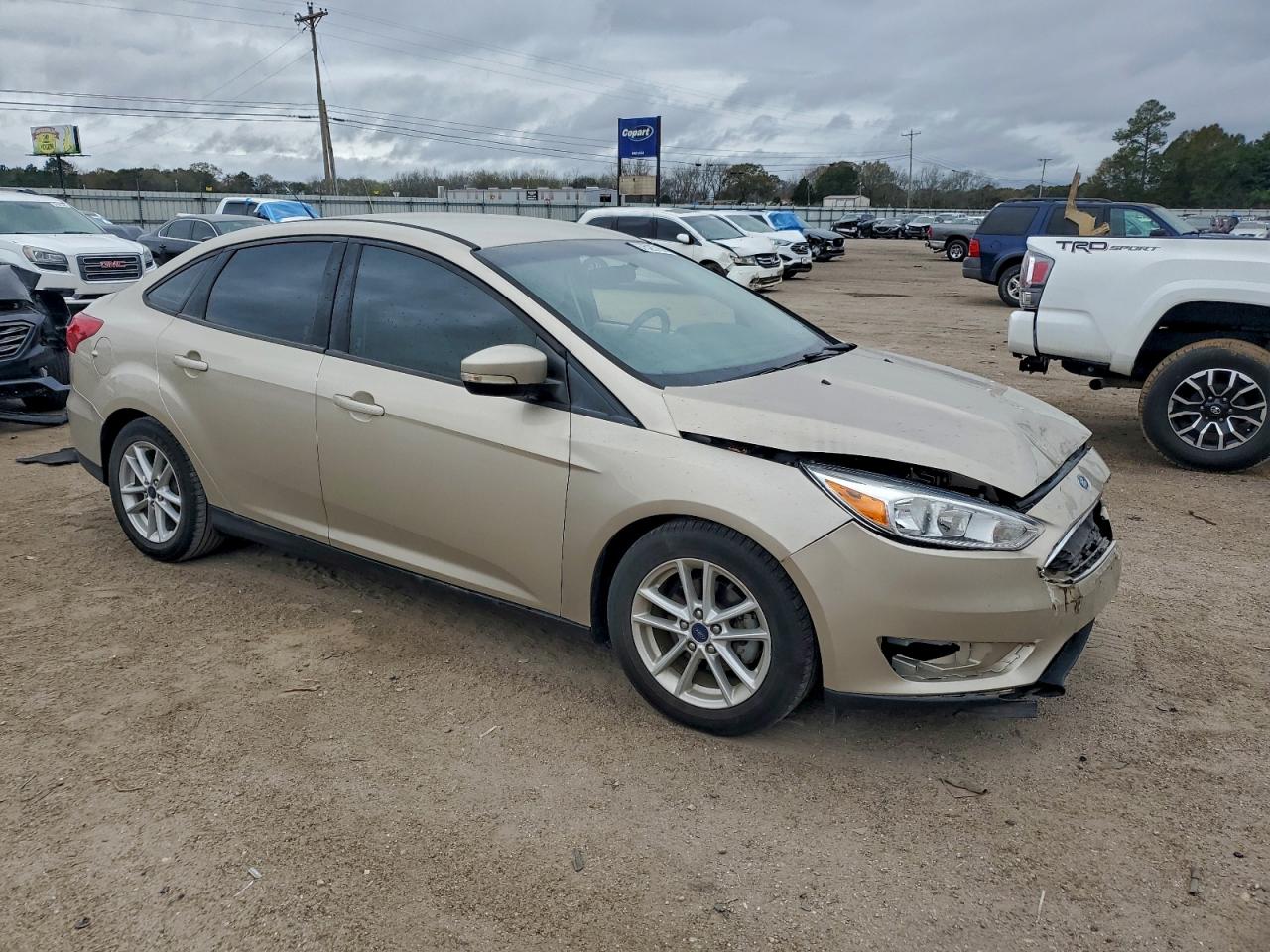 2017 FORD FOCUS SE photo 10