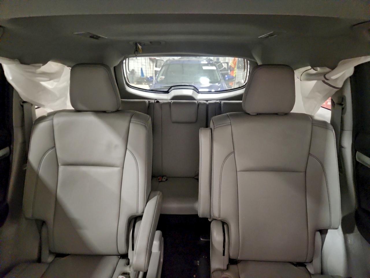2019 TOYOTA HIGHLANDER SE photo 28