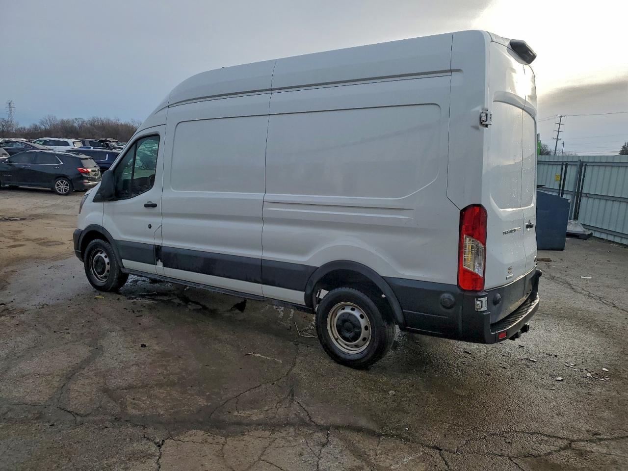 2020 FORD TRANSIT 250 HIGH ROOF DELIVERY VAN photo 2