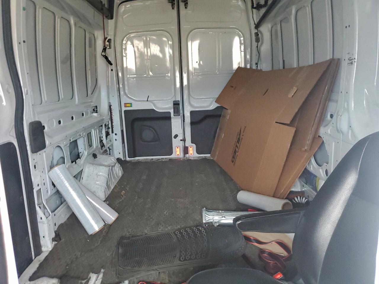 2020 FORD TRANSIT 250 HIGH ROOF DELIVERY VAN photo 10