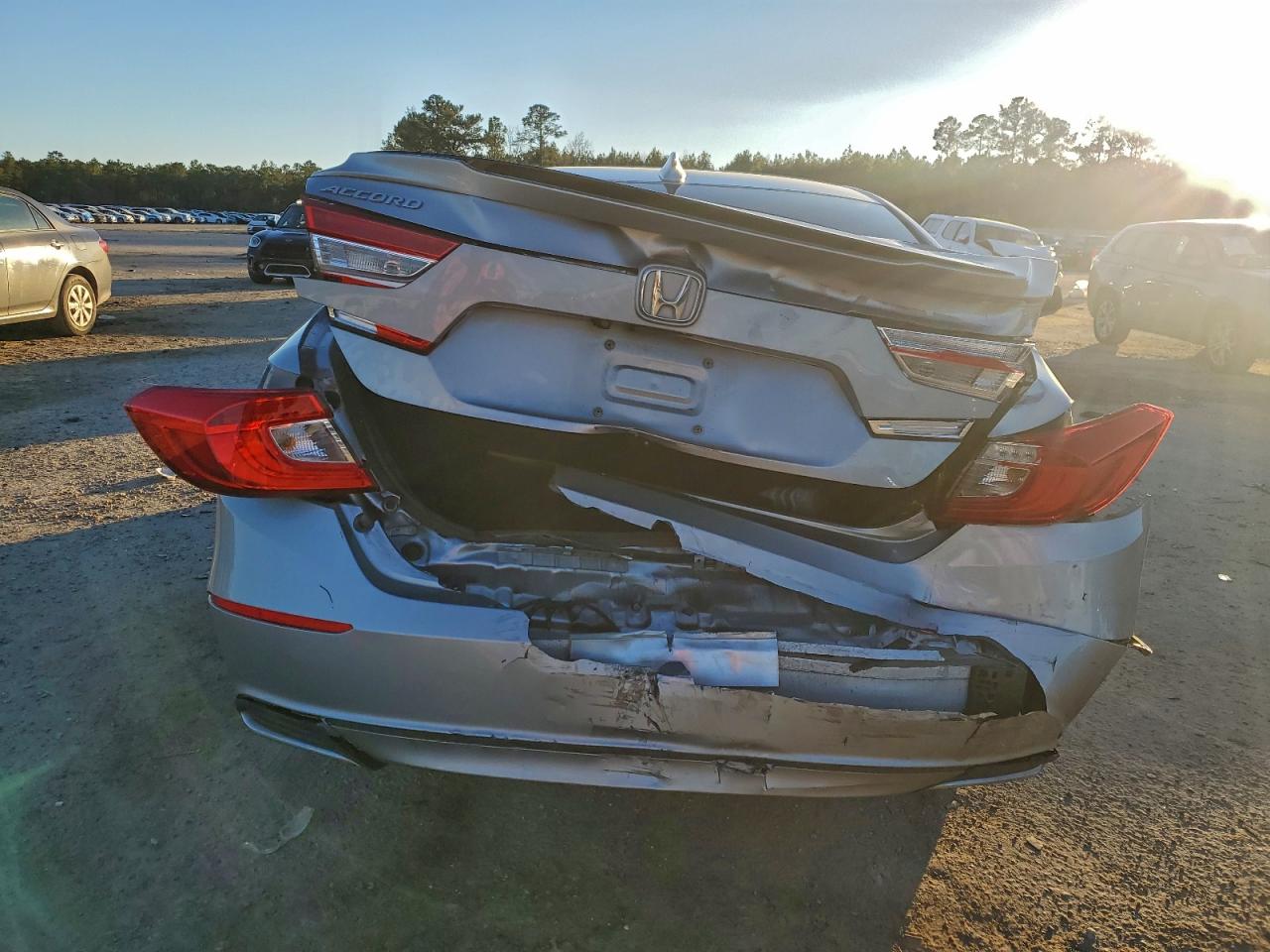2018 HONDA ACCORD EXL photo 16