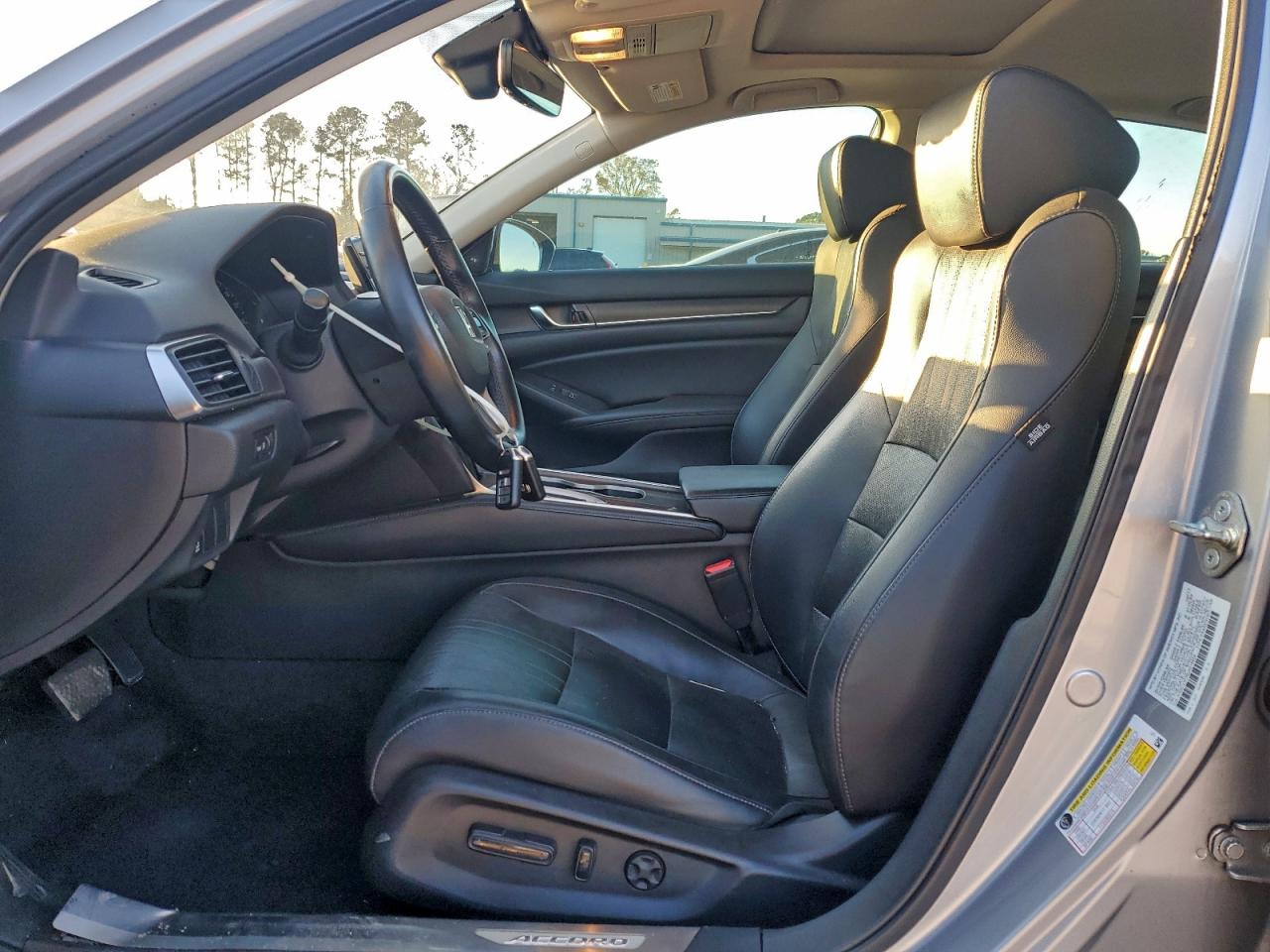 2018 HONDA ACCORD EXL photo 19