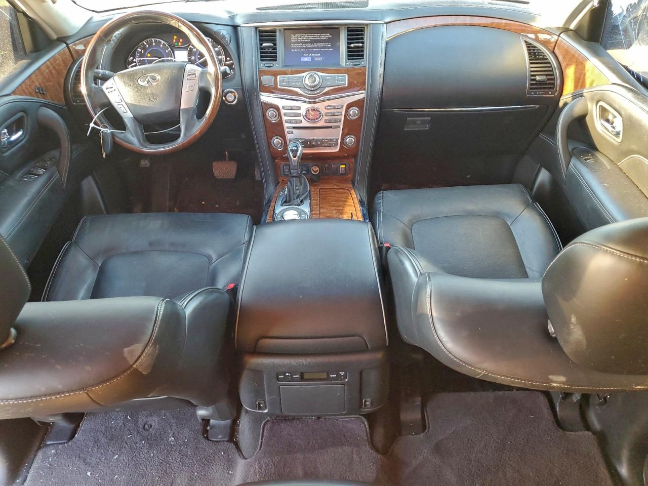 2019 INFINITI QX80 LUXE photo 8