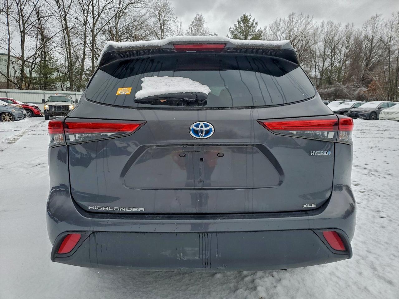 2021 TOYOTA HIGHLANDER HYBRID XLE photo 11