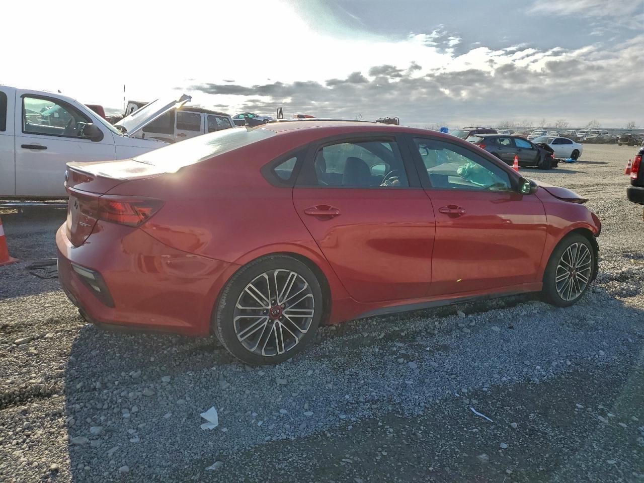 2021 KIA FORTE GT photo 3