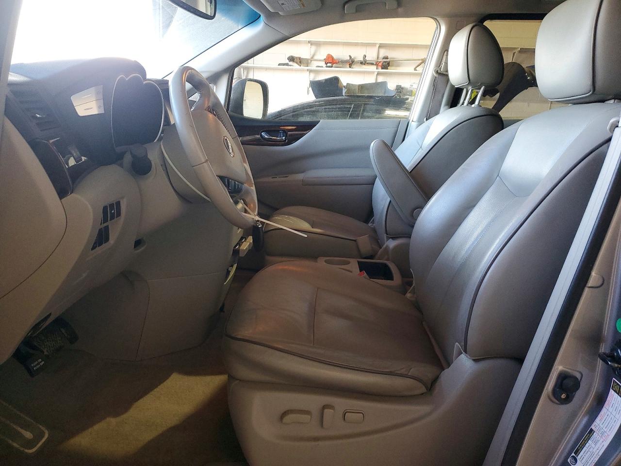 2012 NISSAN QUEST S photo 13