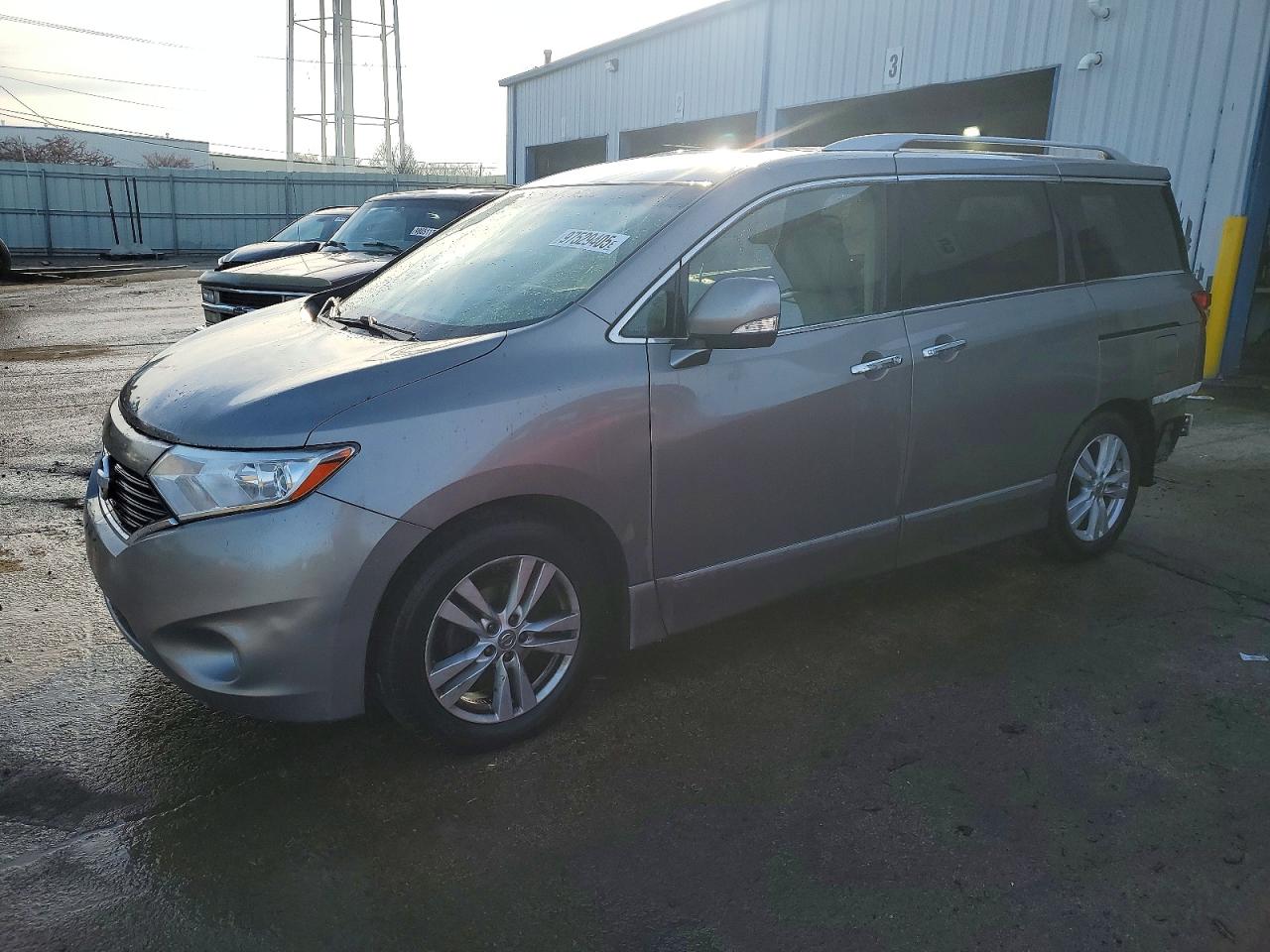 2012 NISSAN QUEST