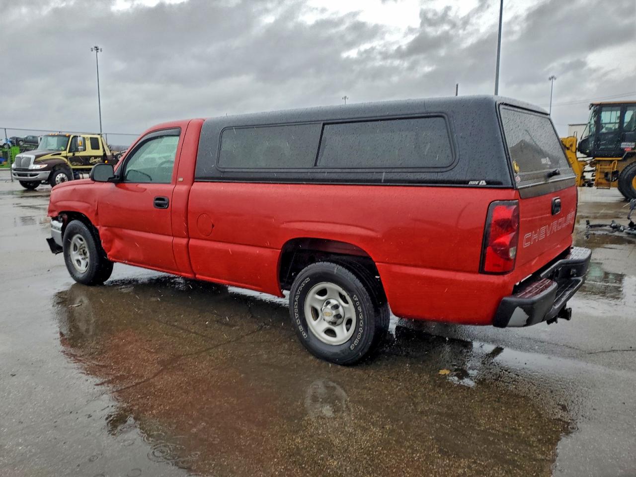 2004 CHEVROLET SILVERADO C1500 photo 3