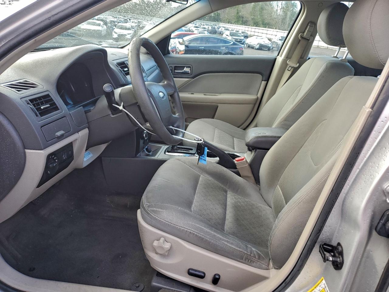 2012 FORD FUSION SE photo 7