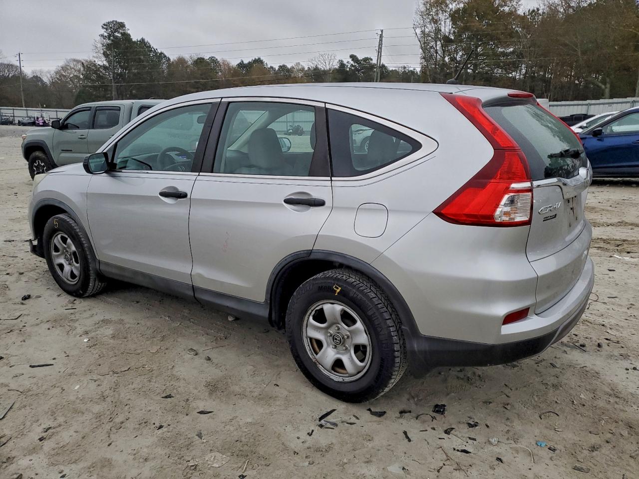 2015 HONDA CR-V LX photo 2