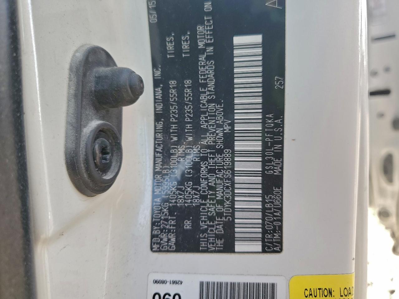 2015 TOYOTA SIENNA XLE photo 27
