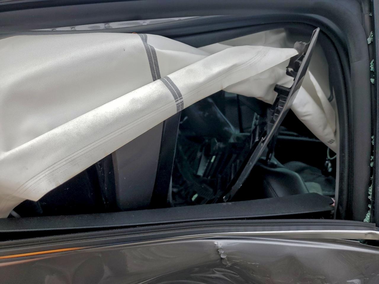2025 HYUNDAI ELANTRA LIMITED photo 10