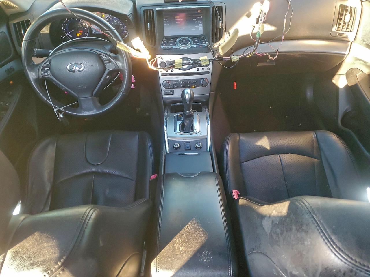 2013 INFINITI G37 photo 8