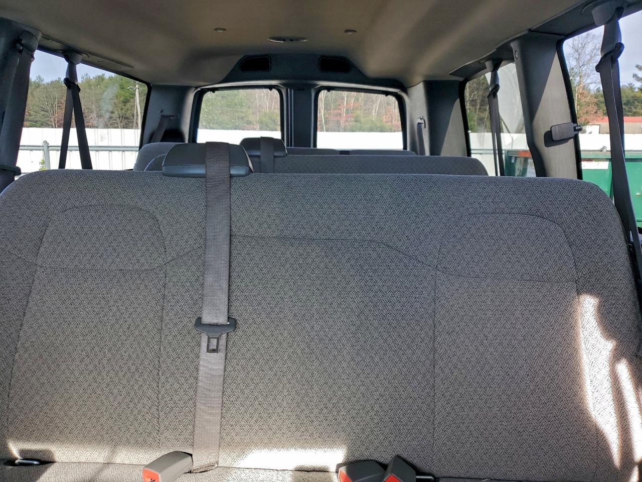 2023 CHEVROLET EXPRESS G3500 LS photo 10