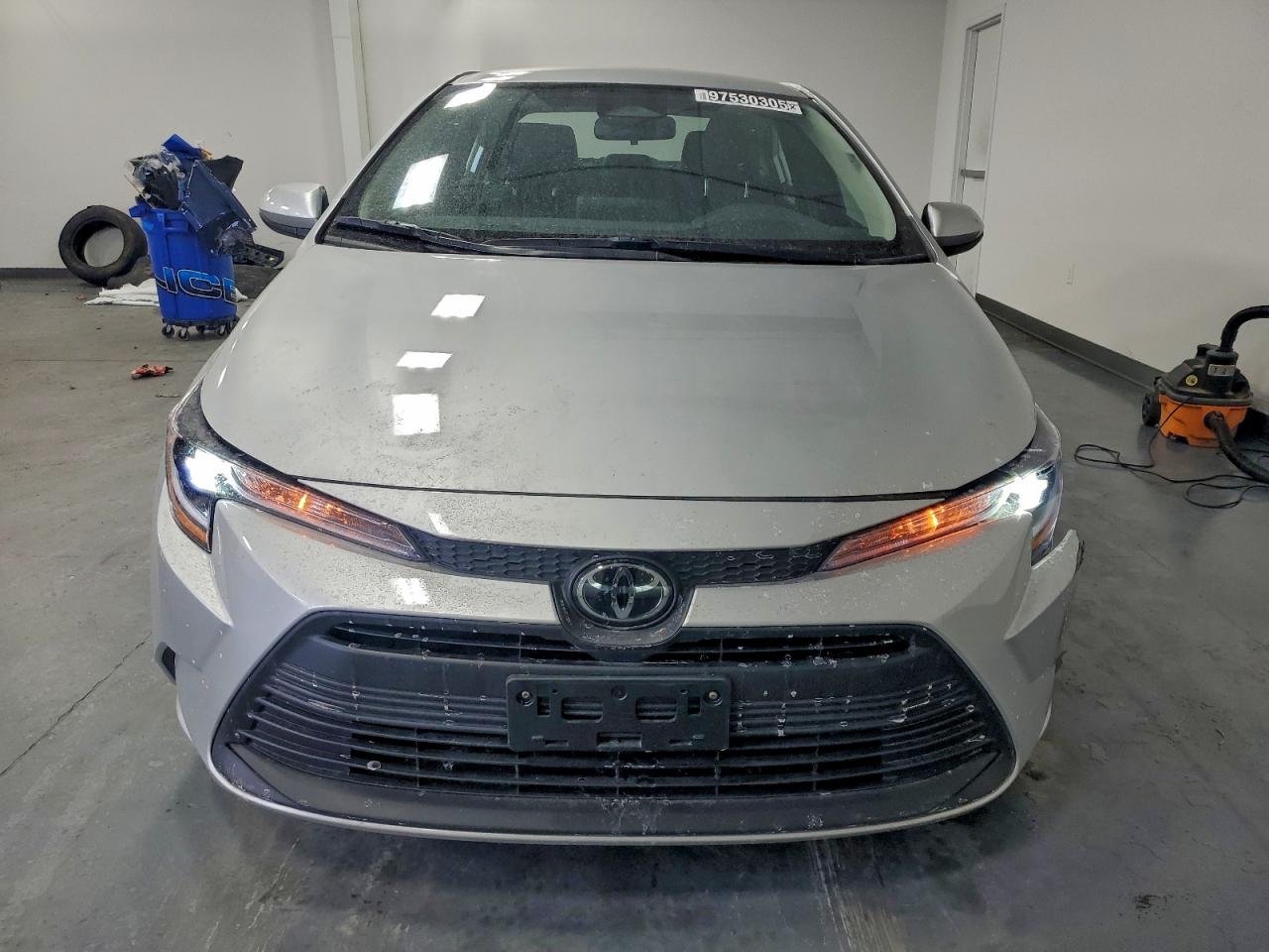 2025 TOYOTA COROLLA LE photo 9