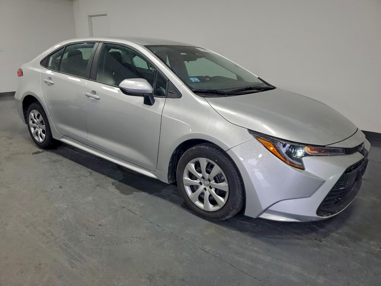 2025 TOYOTA COROLLA LE photo 7