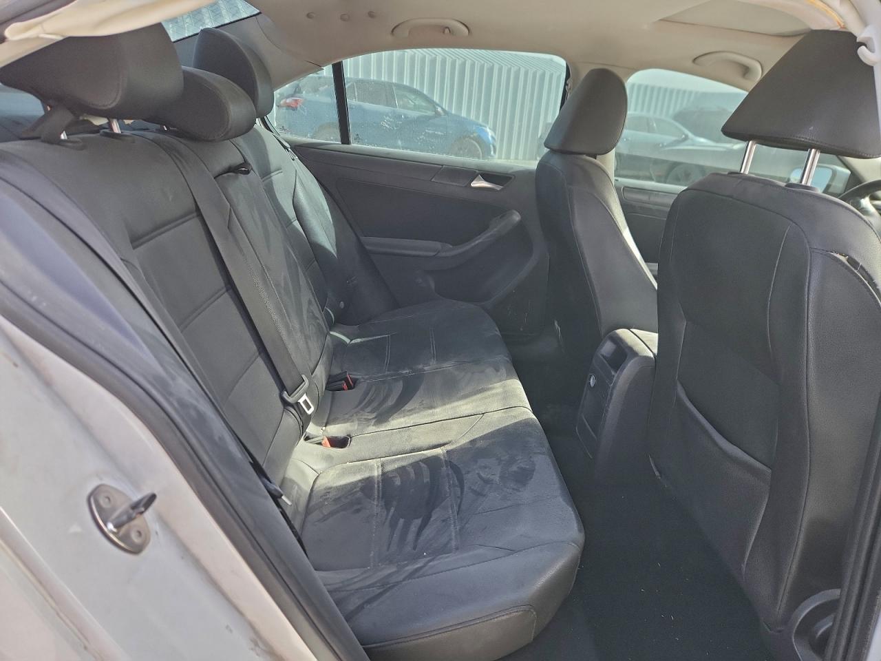 2012 VOLKSWAGEN JETTA SE photo 10