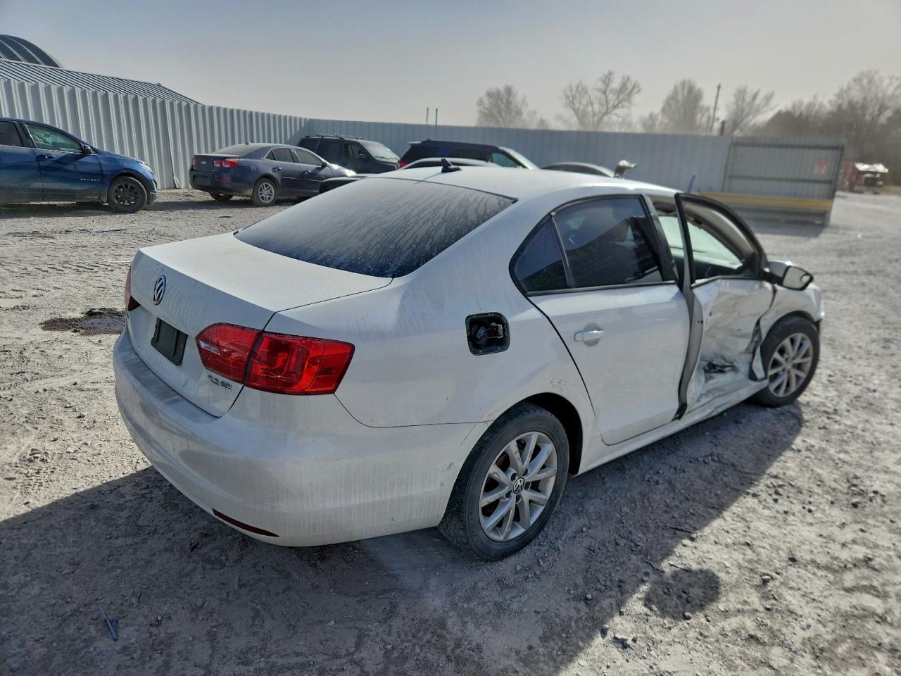 2012 VOLKSWAGEN JETTA SE photo 3
