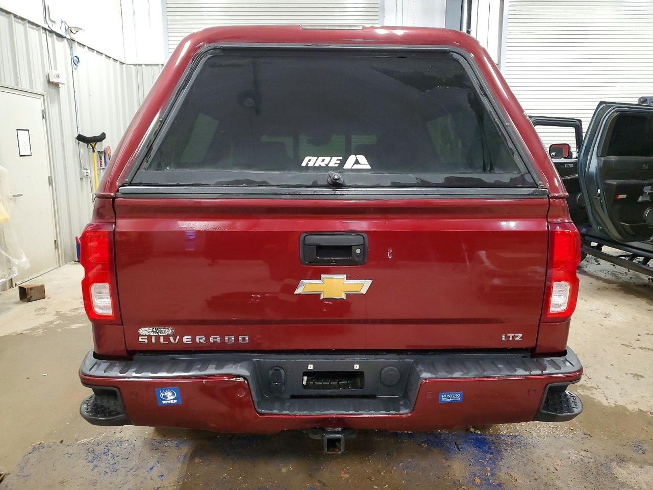 2017 CHEVROLET SILVERADO K1500 LTZ photo 6