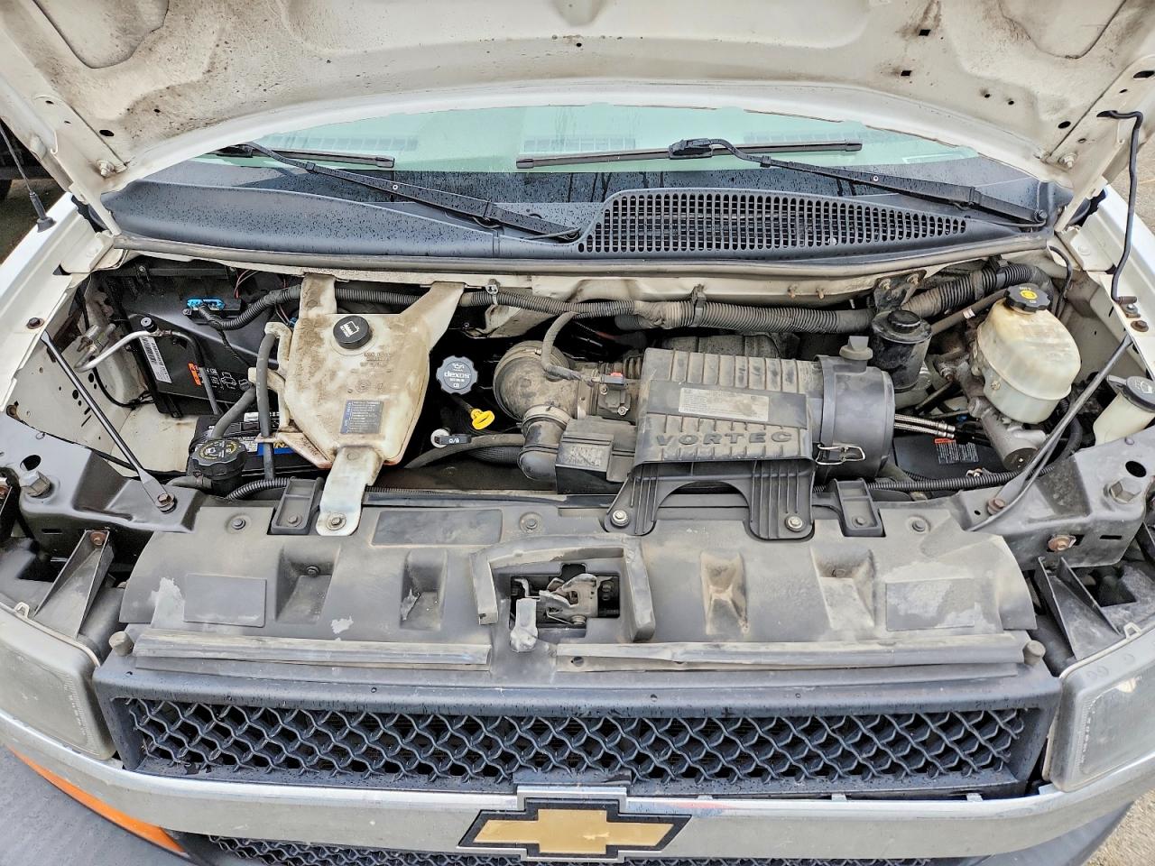 2017 CHEVROLET EXPRESS G3500 photo 11