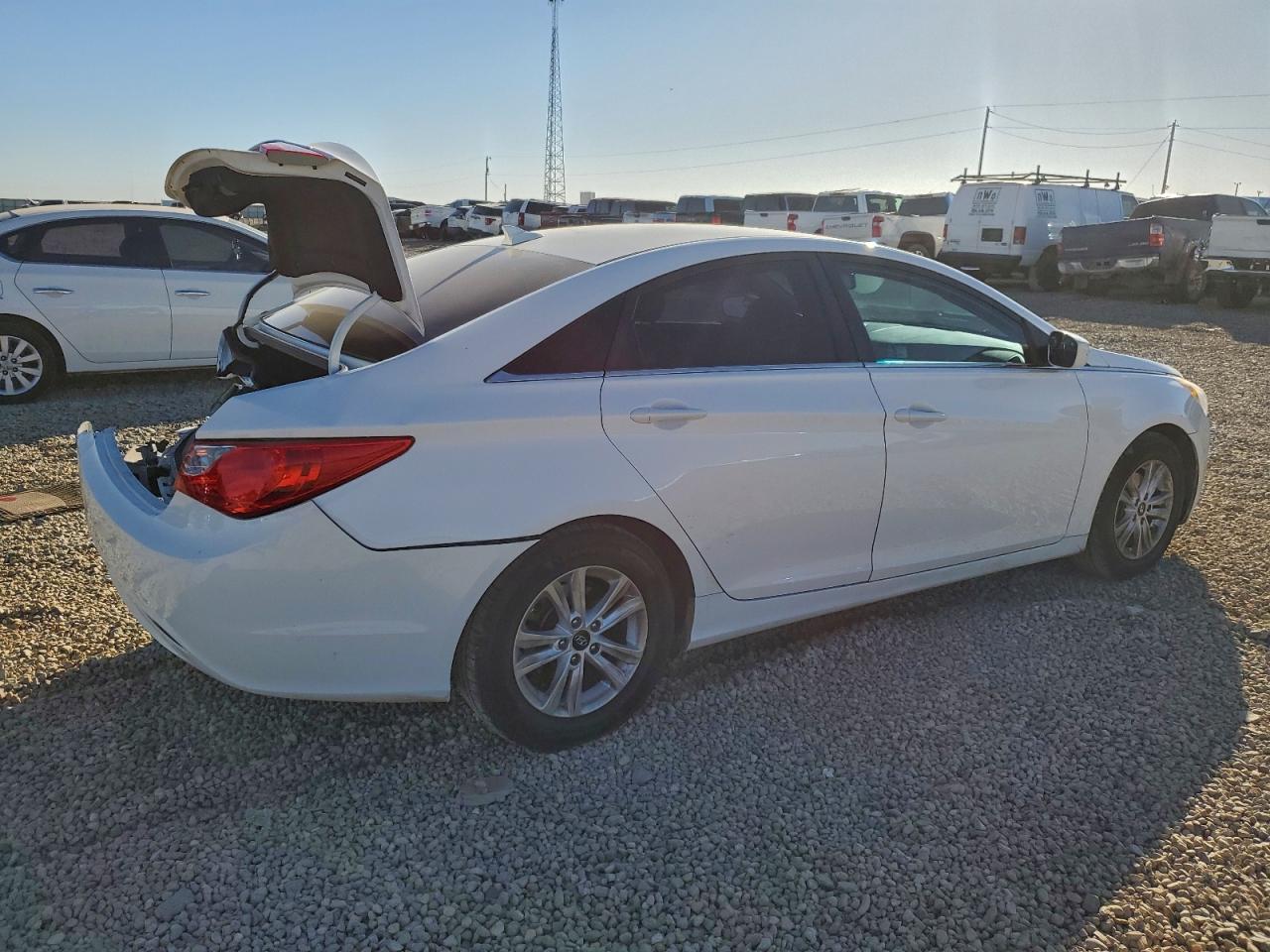 2013 HYUNDAI SONATA GLS photo 3