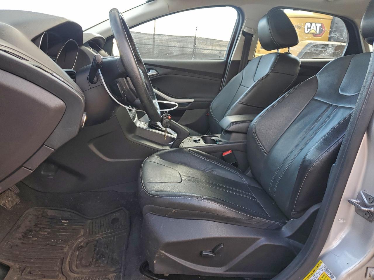 2014 FORD FOCUS SE photo 13