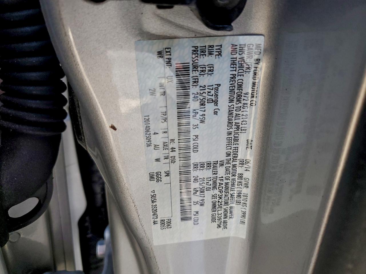 2014 FORD FOCUS SE photo 23