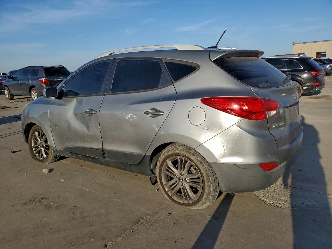 2015 HYUNDAI TUCSON SE photo 4