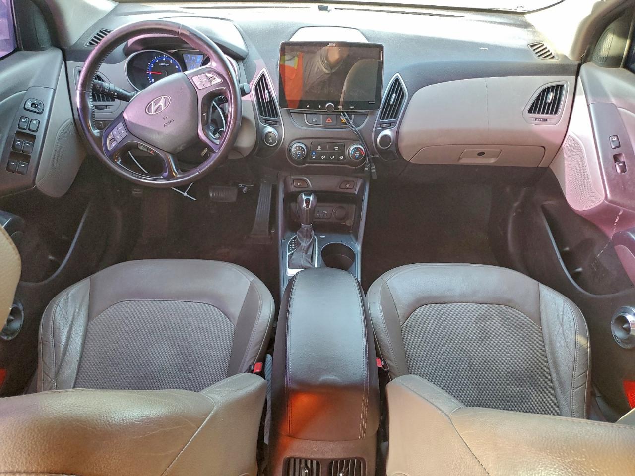 2015 HYUNDAI TUCSON SE photo 22