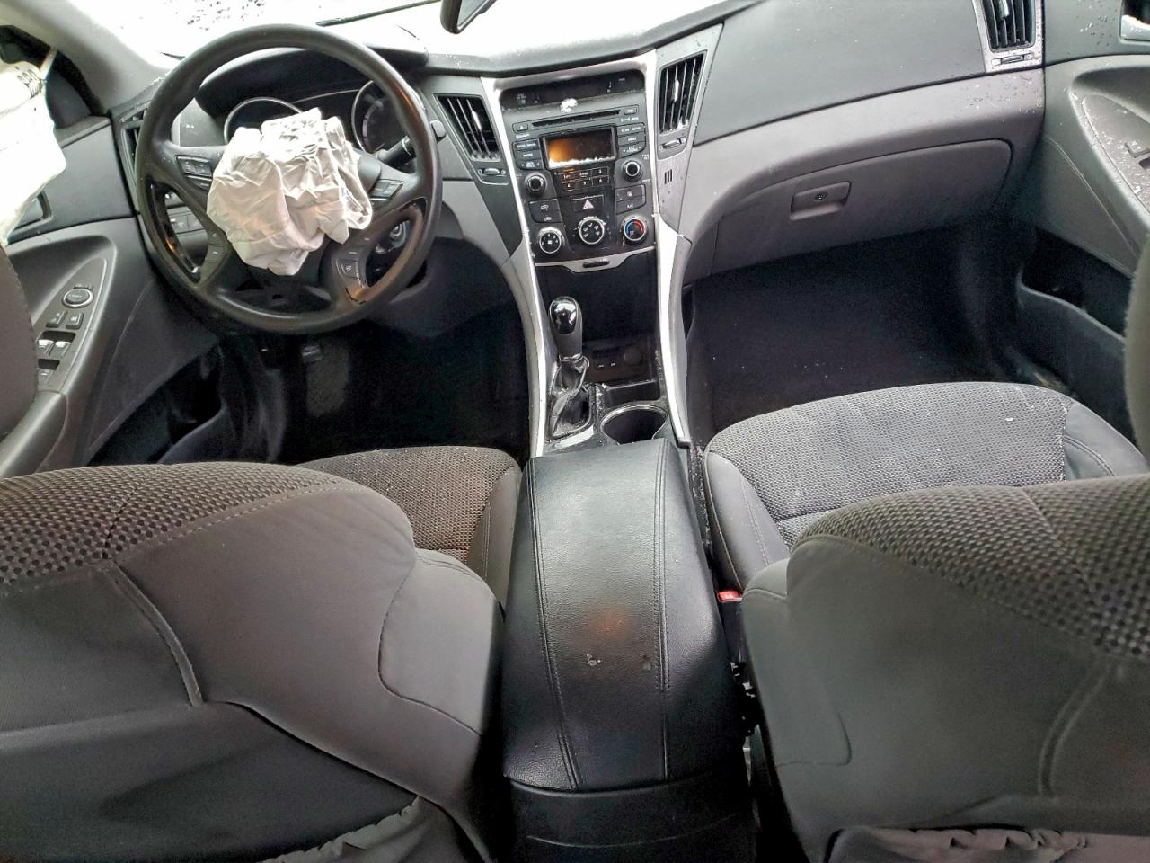 2014 HYUNDAI SONATA GLS photo 22