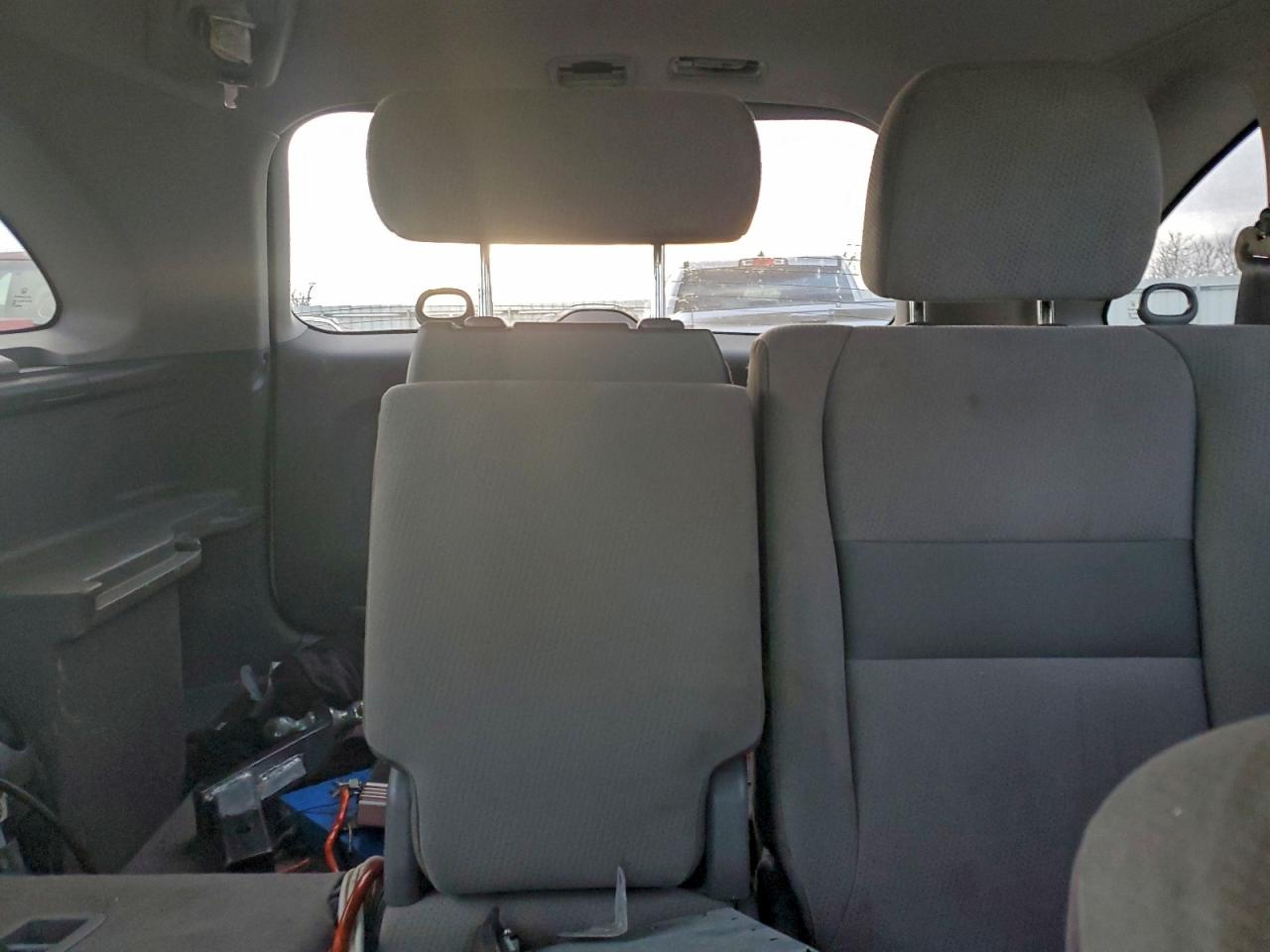 2011 HONDA CR-V EX photo 28