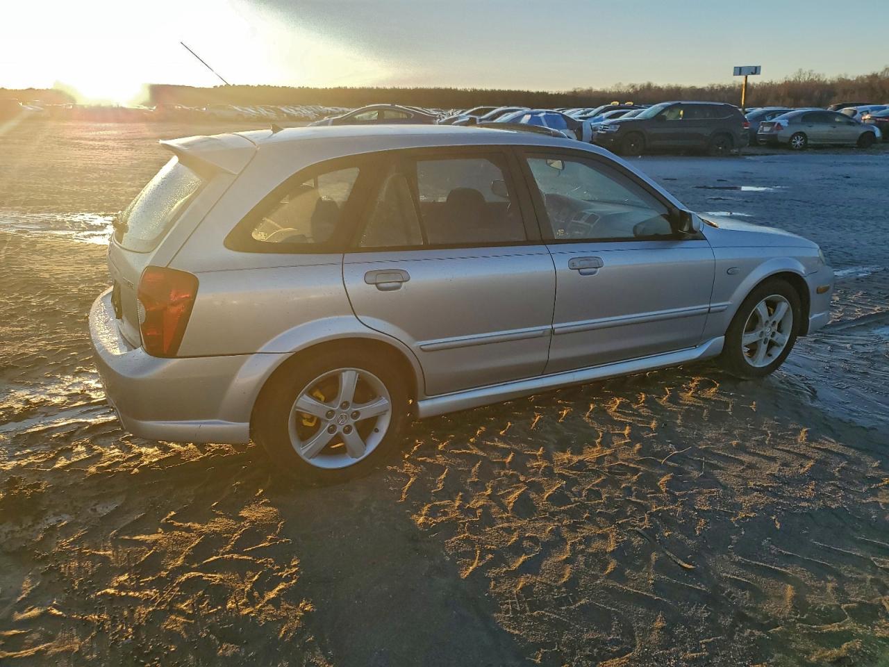 2003 MAZDA PROTEGE PR5 photo 9