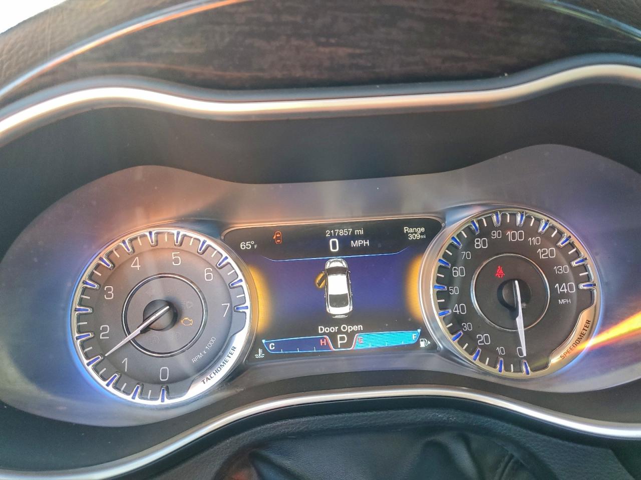 2015 CHRYSLER 200 C photo 17
