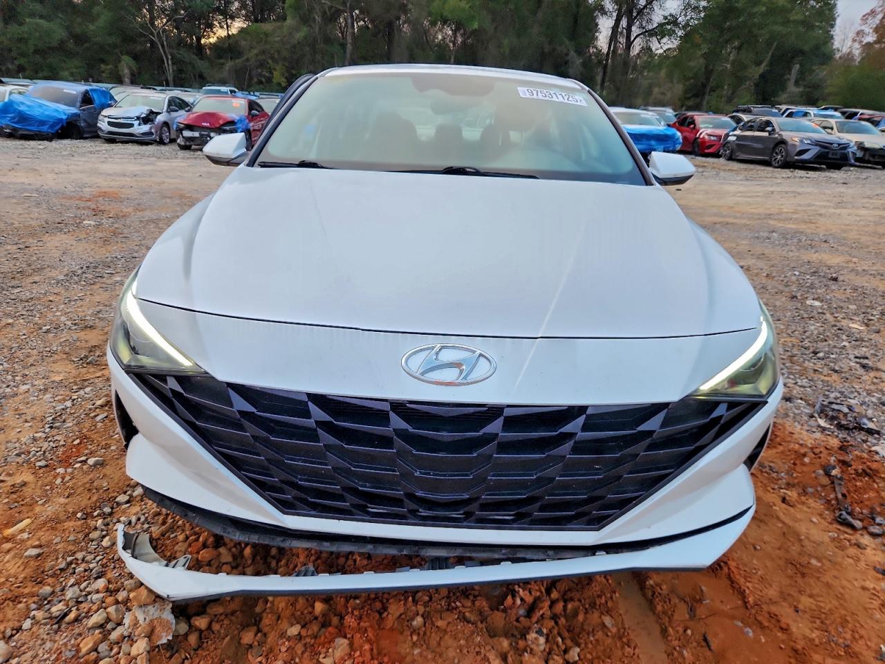 2022 HYUNDAI ELANTRA SEL photo 9